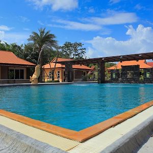 Pueanjai Resort And Restaurant